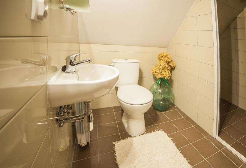 コンフォートトリプルルーム, Zajazd Wiejski