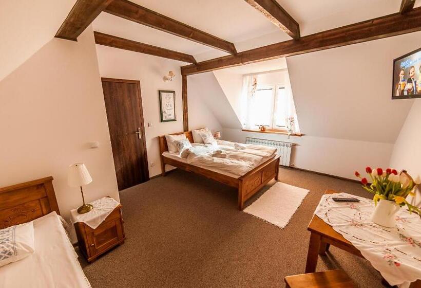 コンフォートトリプルルーム, Zajazd Wiejski