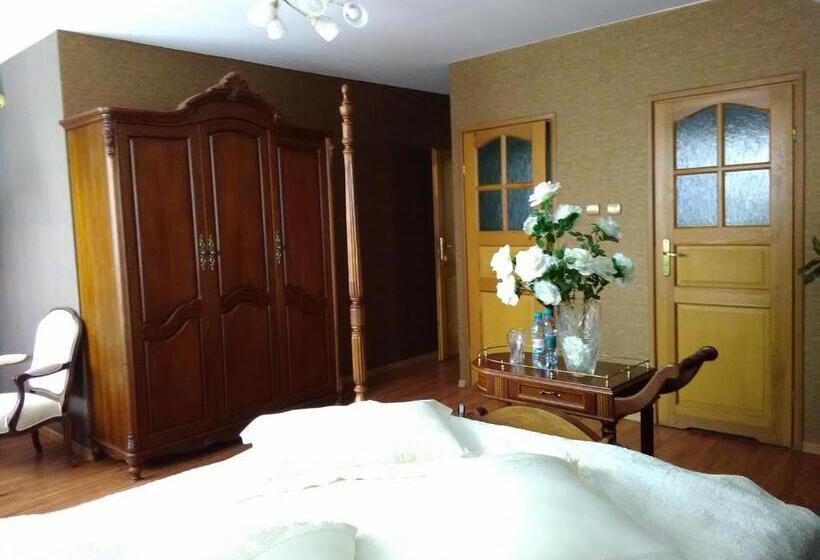 Номер Deluxe, Zajazd Zagłoba