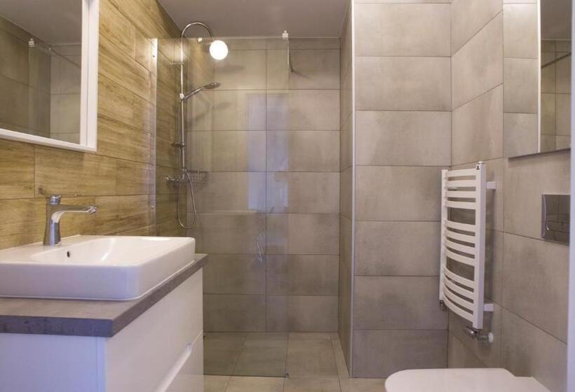 חדר סטודיו סטנדרד, Krynica