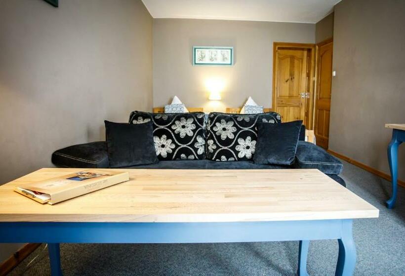 חדר סטנדרט לשלושה עם מרפסת, Anielski Zakatek Polanczyk