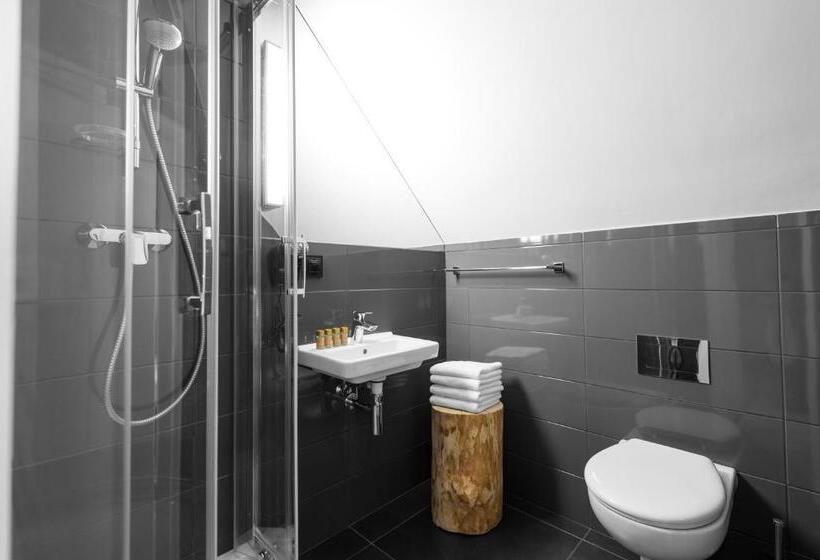 חדר דלוקס, Dobra Truskawka