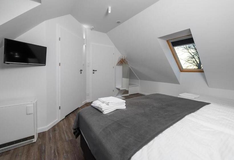 חדר דלוקס, Dobra Truskawka