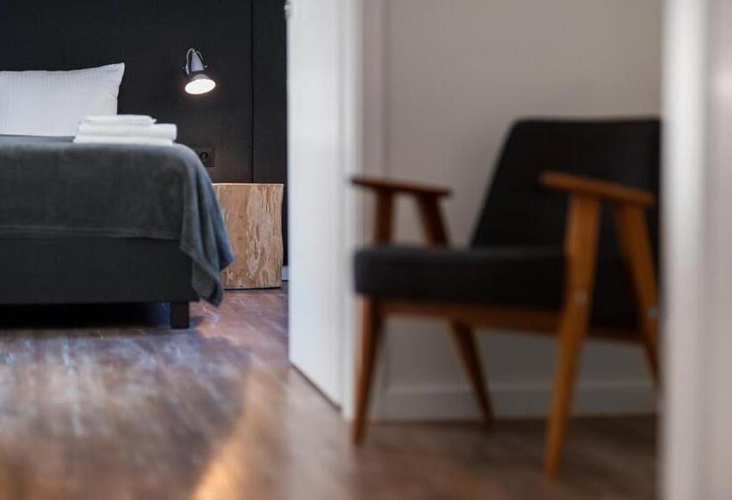 חדר דלוקס, Dobra Truskawka