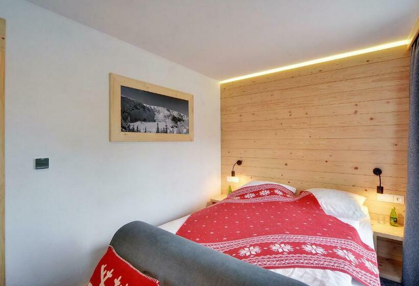 豪华三人间, Dom Górski