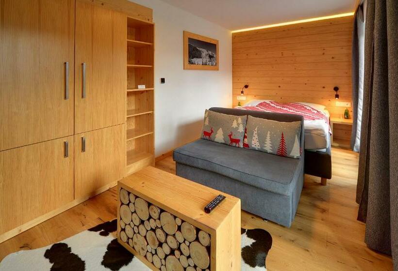 豪华三人间, Dom Górski