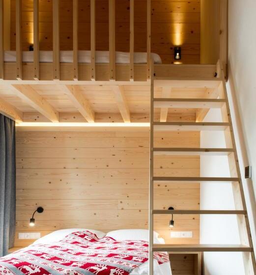 带阳台的三人标准间, Dom Górski