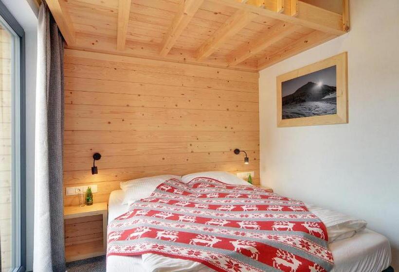 带阳台的三人标准间, Dom Górski