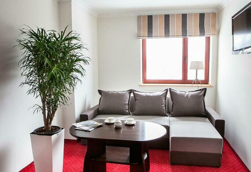 חדר דלוקס, Dworek Szwajcaria