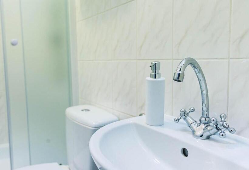 اتاق استاندارد, Luna