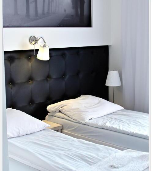 חדר יחיד בסיסי, Lwów