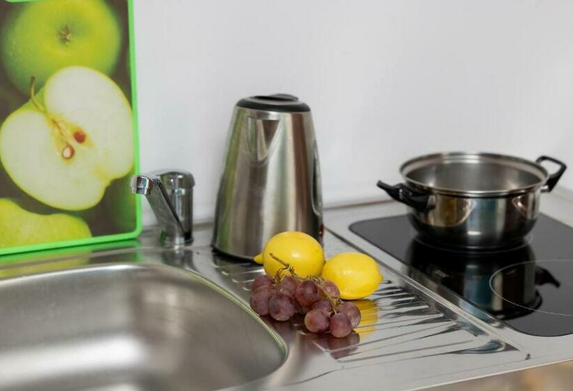 Трехместный Номер Стандарт с Балконом, Olecki Holiday Haus