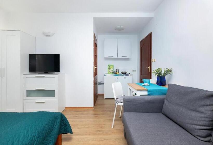 Трехместный Номер Стандарт с Балконом, Olecki Holiday Haus