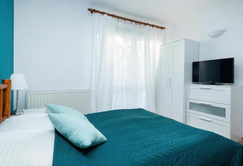 Трехместный Номер Стандарт с Балконом, Olecki Holiday Haus