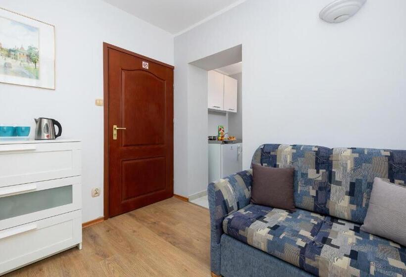 Трехместный Номер Стандарт с Балконом, Olecki Holiday Haus