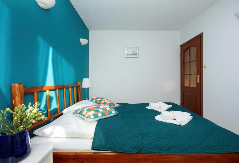 Трехместный Номер Стандарт с Балконом, Olecki Holiday Haus