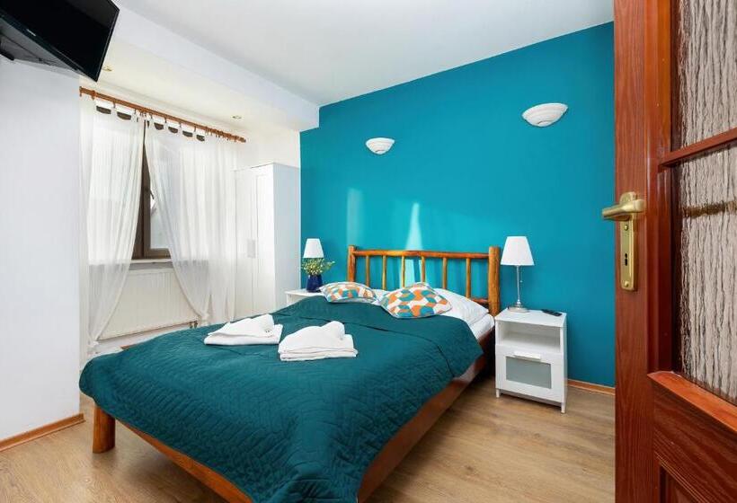 Трехместный Номер Стандарт с Балконом, Olecki Holiday Haus