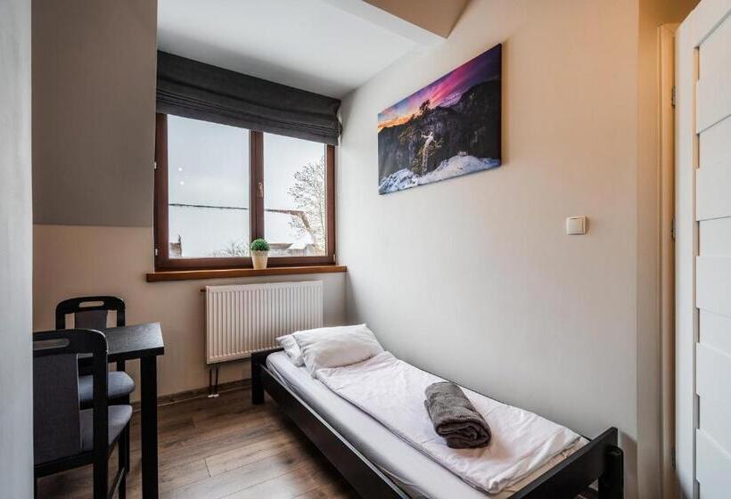 スタンダードスタジオ, Pokoje Gościnne Szy & Mon