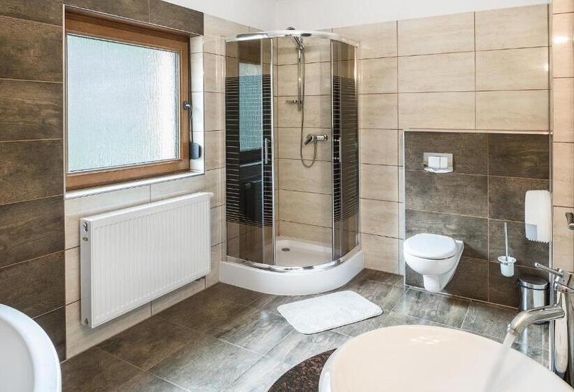 Апартаменты 1 Спальня с Балконом, Resort Pod Lasem