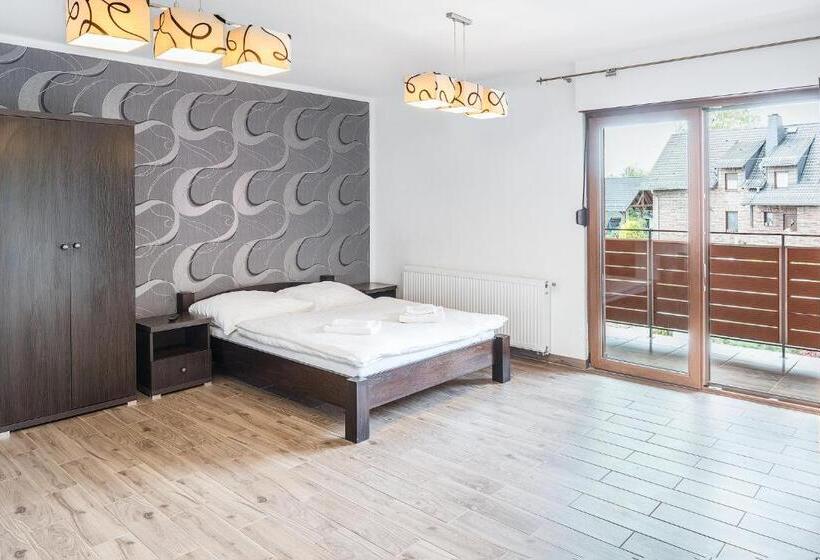 דירה בת חדר שינה 1 עם מרפסת, Resort Pod Lasem