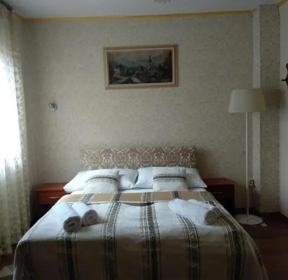 اتاق استاندارد, Villa Almira