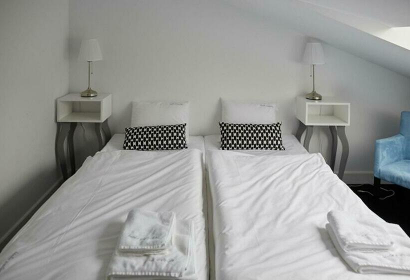 Номер Economy, Biała Wstążka B&b