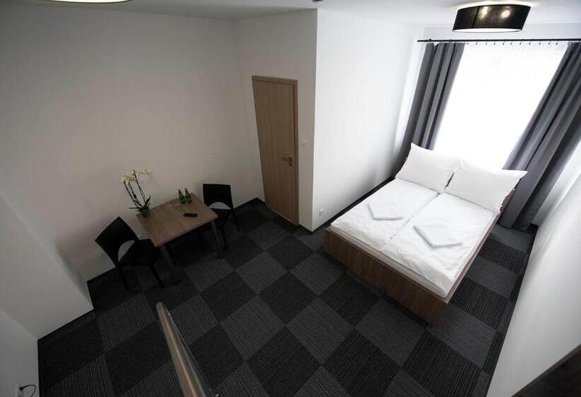 اتاق استاندارد, Hostel Sms