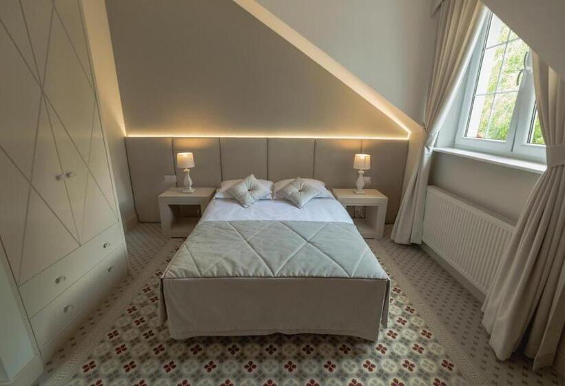 スタンダードシングルルーム, Baśniowa