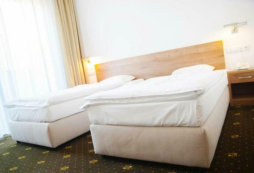 스탠다드 룸, Drohicki