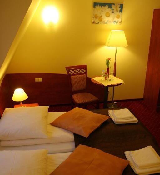 חדר סטנדרט, Karolinka