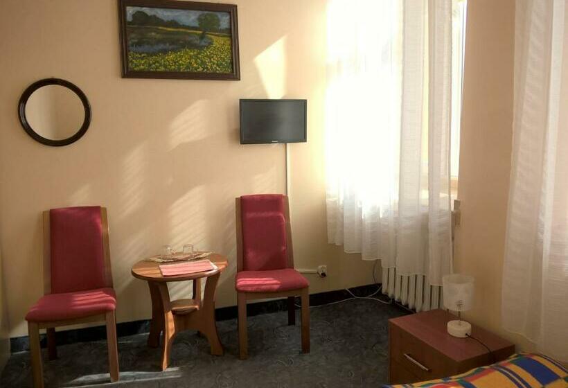 חדר יחיד בסיסי, Lubavia