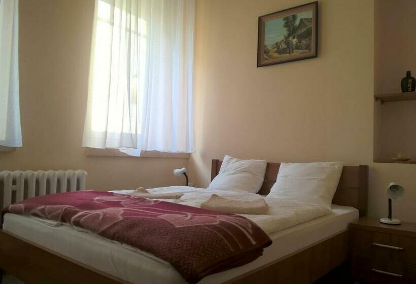 חדר יחיד בסיסי, Lubavia