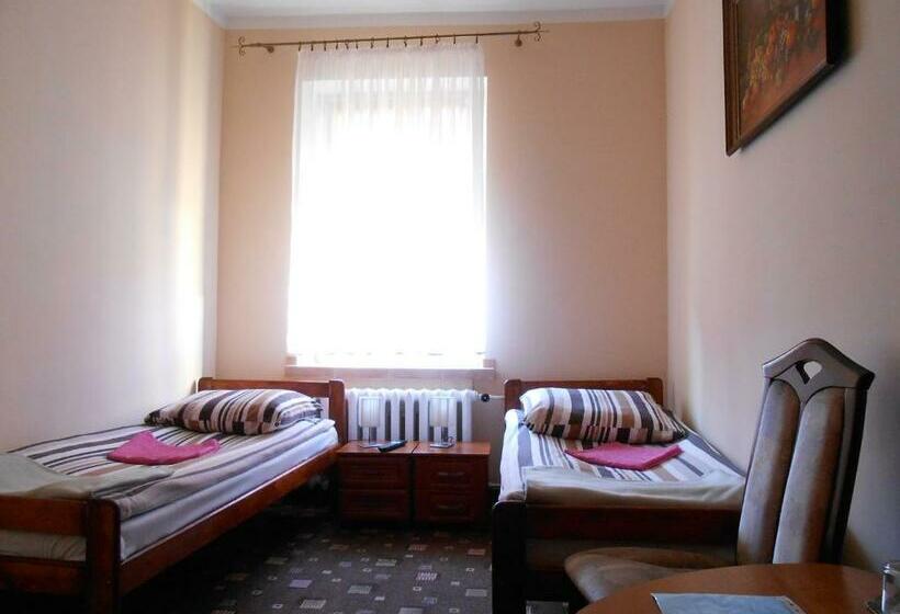 חדר בסיסי, Lubavia