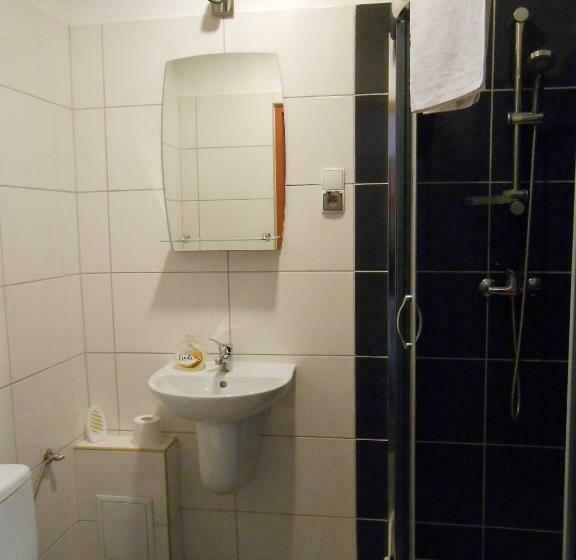 חדר בסיסי, Lubavia