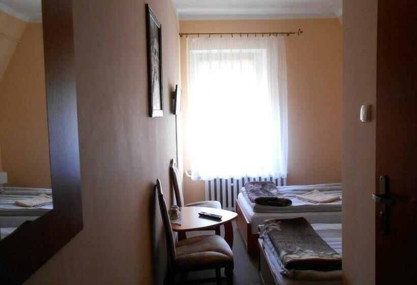 חדר בסיסי, Lubavia