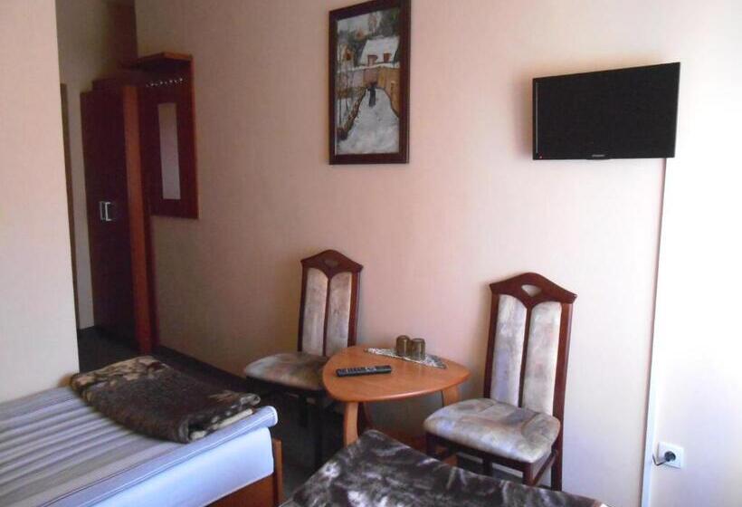 חדר בסיסי, Lubavia