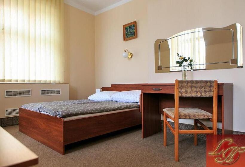 חדר סטודיו סטנדרד, Lubavia