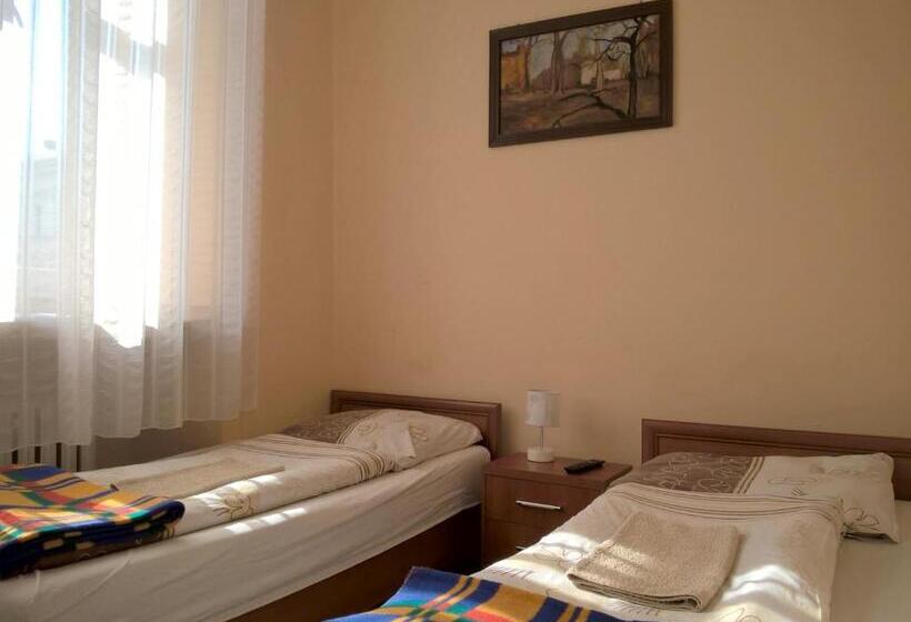 חדר סטנדרט, Lubavia