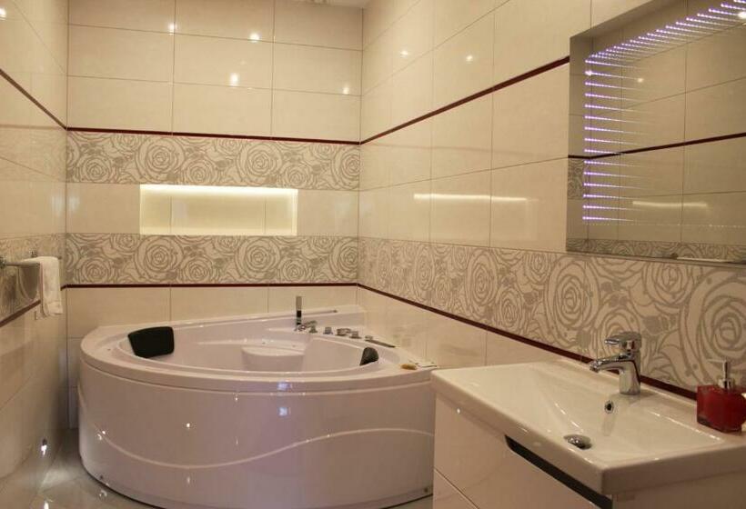 디럭스 스위트, Oaza