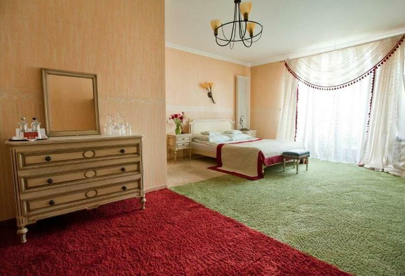 آپارتمان 1 خوابه, Pałacyk Konin