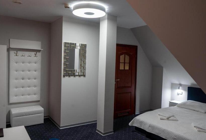 豪华房间, Podjadek