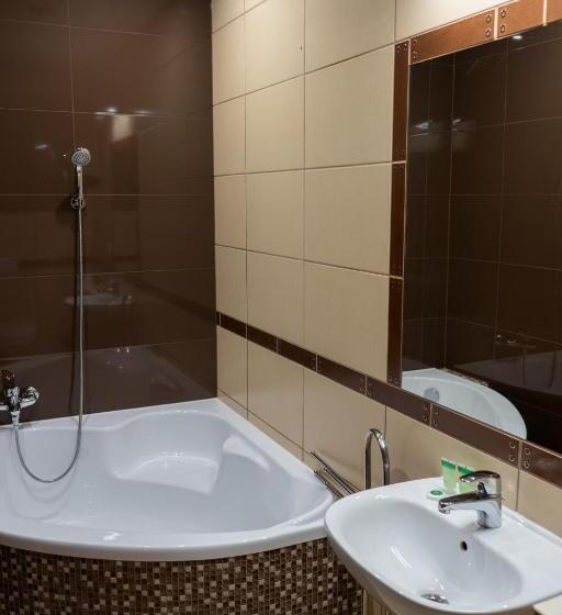 豪华房间, Podjadek