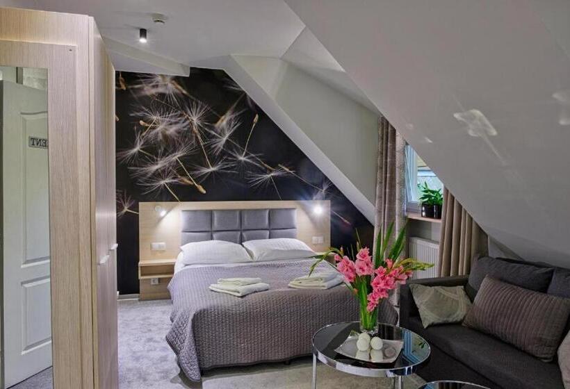 豪华工作室, Podjadek