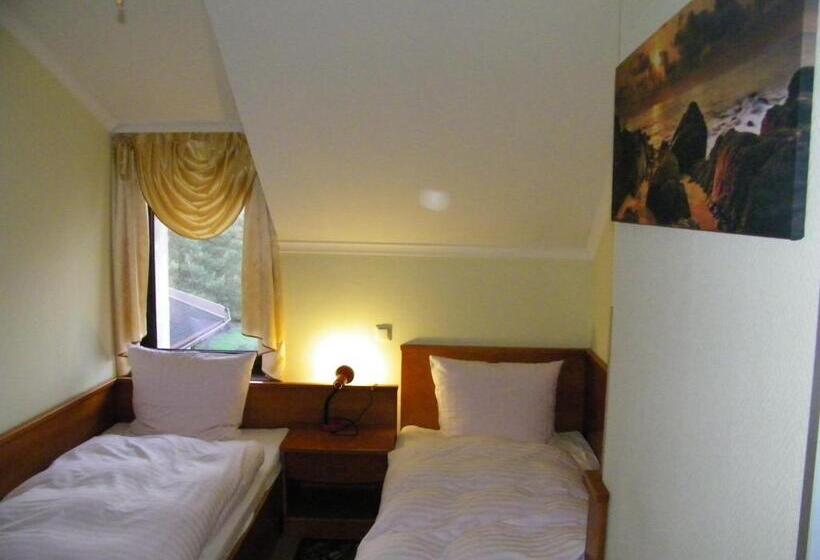 חדר סטנדרט, Restauracja Tawerna Gliwice