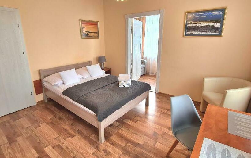 Triple Room Sea View, Bursztynowa Przy Morzu   1 Minuta Do Plaży