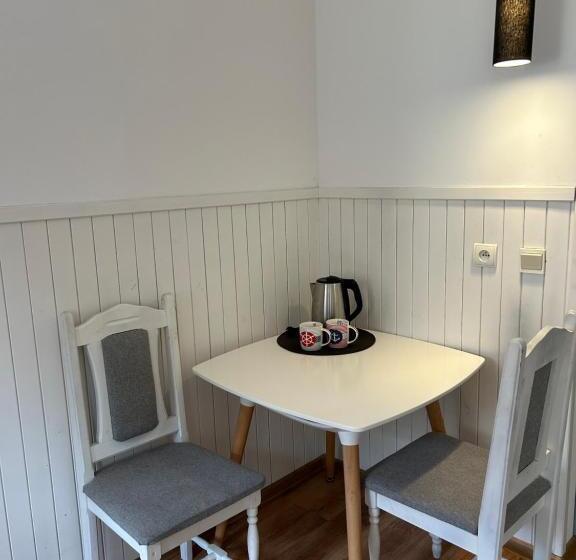 标准间, Cicha Zatoka