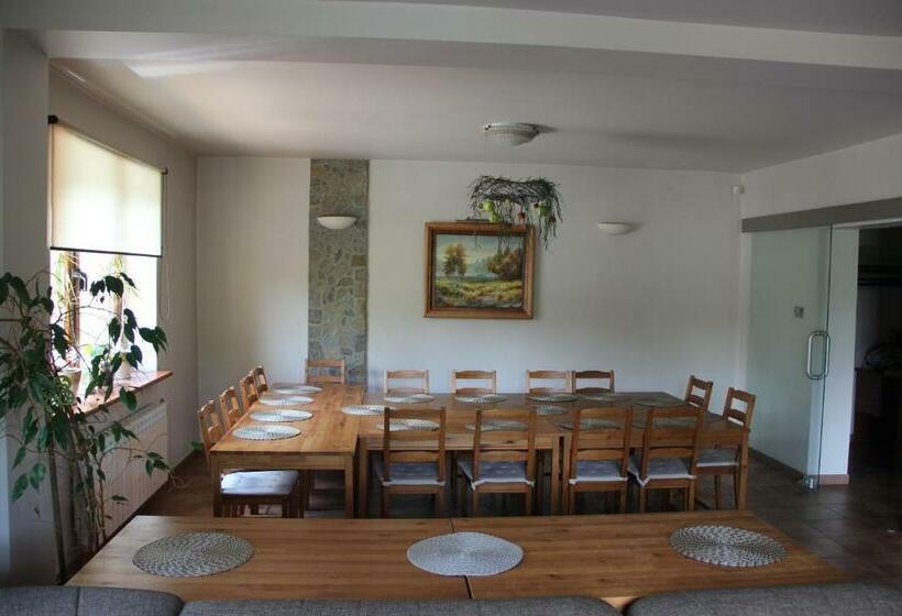 침실 1개 주택, Dom W Górach Tresna