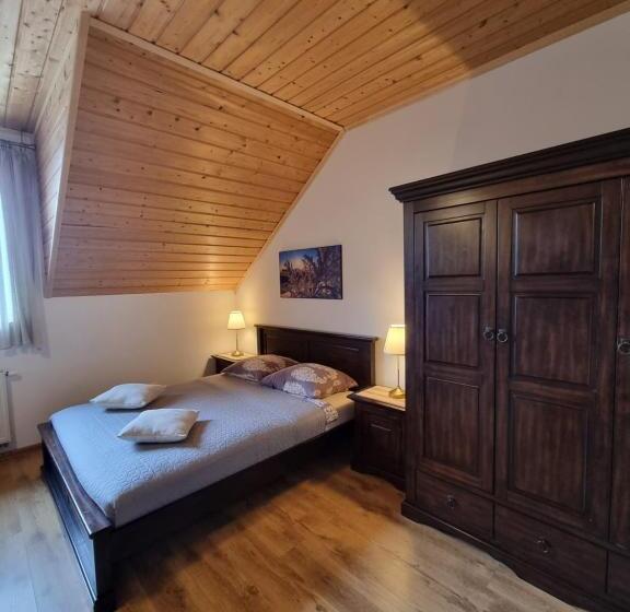 带大床的标准间, Grzechowisko