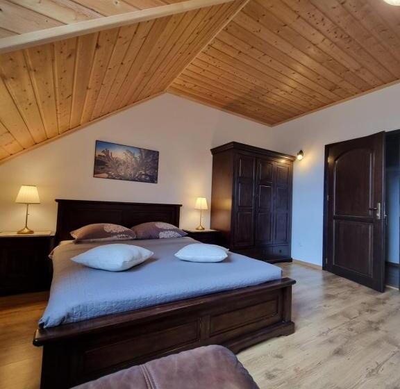 带大床的标准间, Grzechowisko