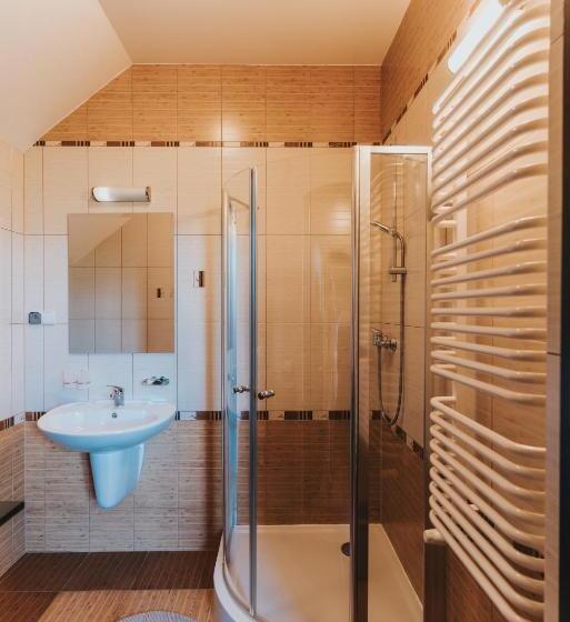 标准间带山景, Grzechowisko